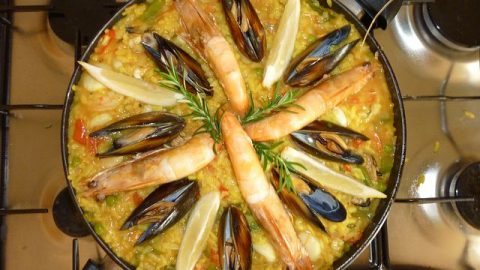 Why You Should be Taking Advantage of Paella Catering Services in Sydney Today