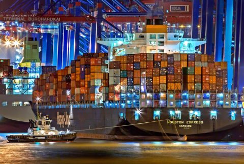 How Businesses Make Container Unloading Practices Work For Them